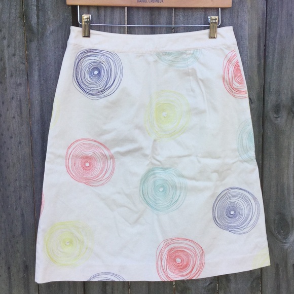 Boden Embroidered Swirls Pencil Skirt - Picture 3 of 8
